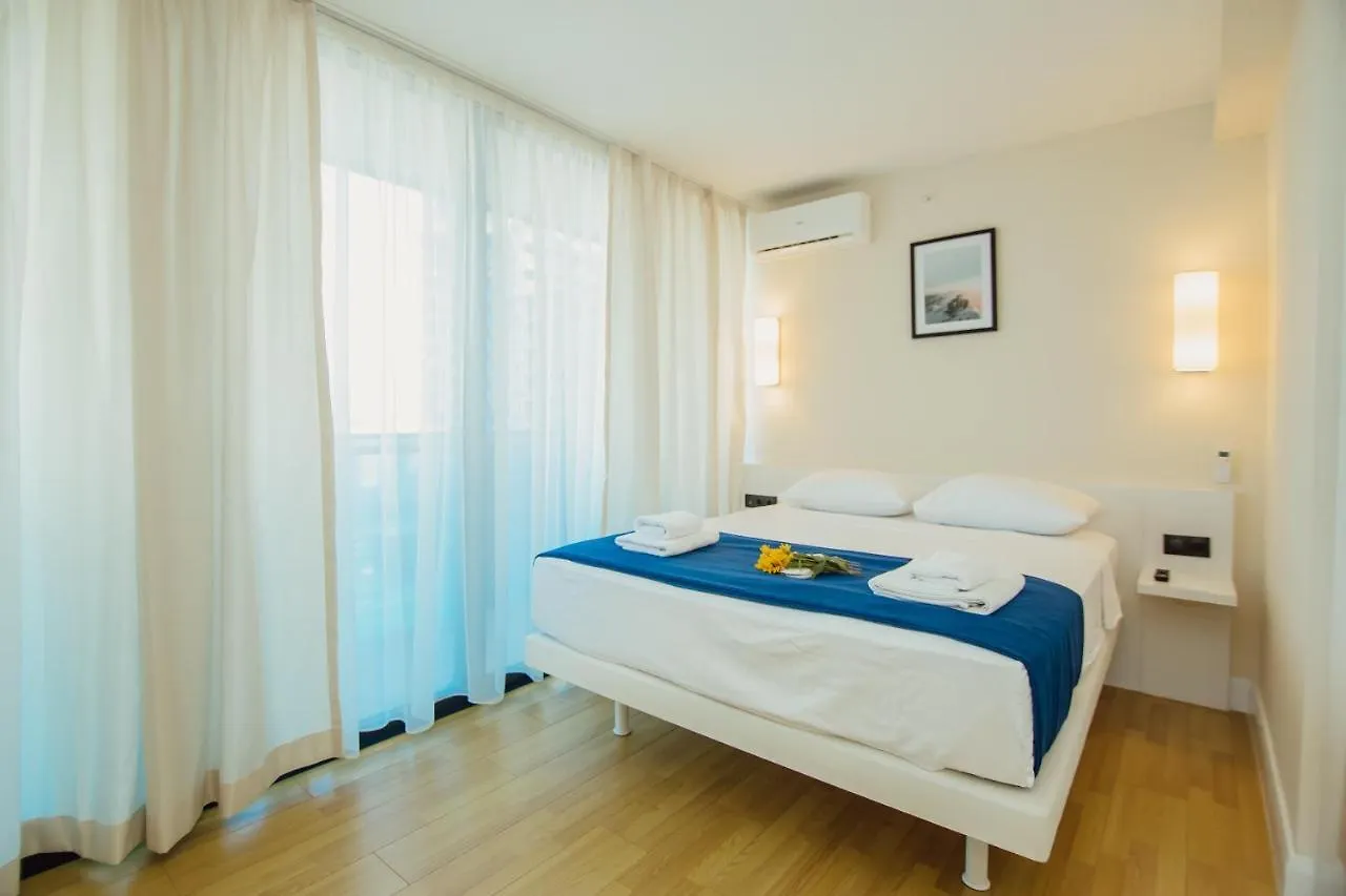 Blue-Panorama Hotel Orbi City Batumi 0*,  Georgien